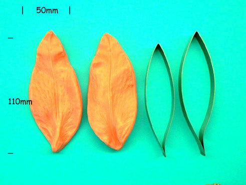 CASABLANCA LILY CUTTER AND VEINER SET