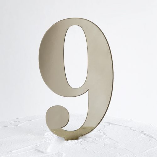 Number 9 Cake Badge Gold - Sandra Dillon