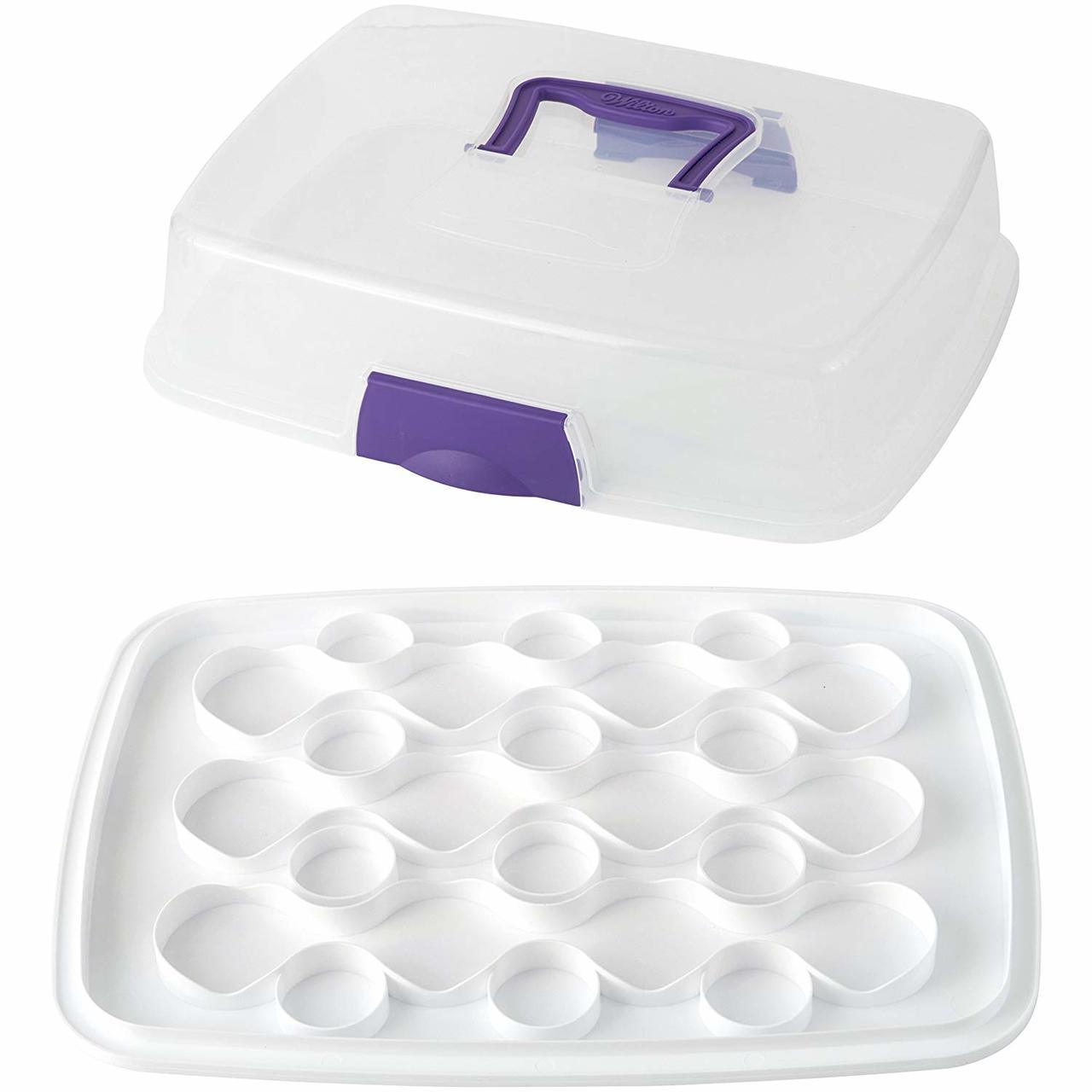 Amazon.com: Vintage Tupperware Square Cake Taker / Pie Taker with Gold Base  Tray : Home & Kitchen